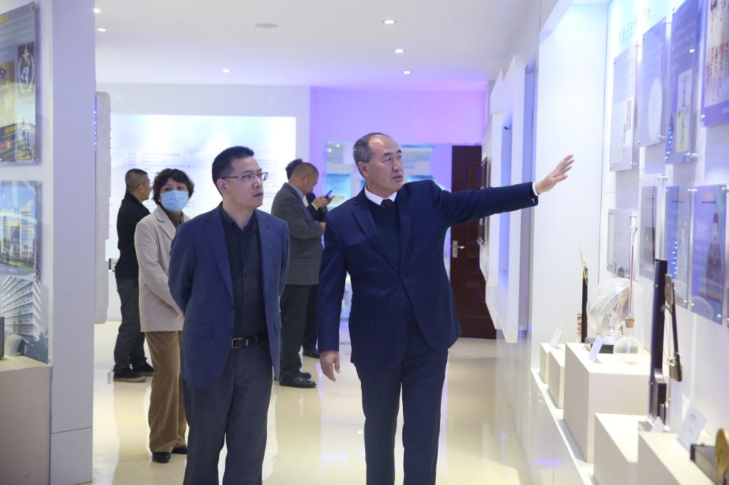 嘉兴南湖学院领导来学校考察交流-兰州资源环境职业技术大学